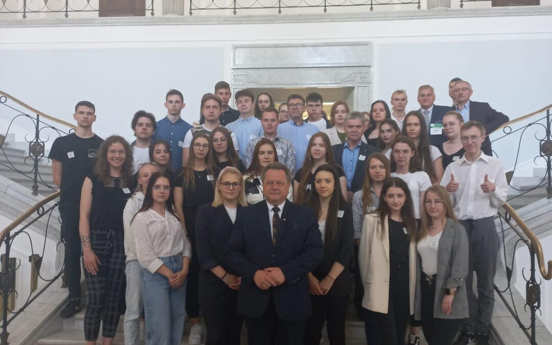 Wizyta studentów suwalskiej Państwowej Uczelni Zawodowej w Sejmie